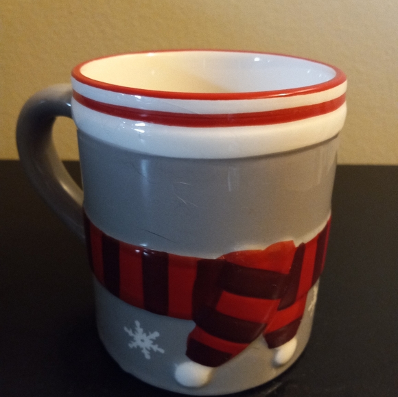 🔥HOST PICK🔥 Everyday Essentials Racoon Christmas 🎄 Mug and Saucer - Picture 3 of 9